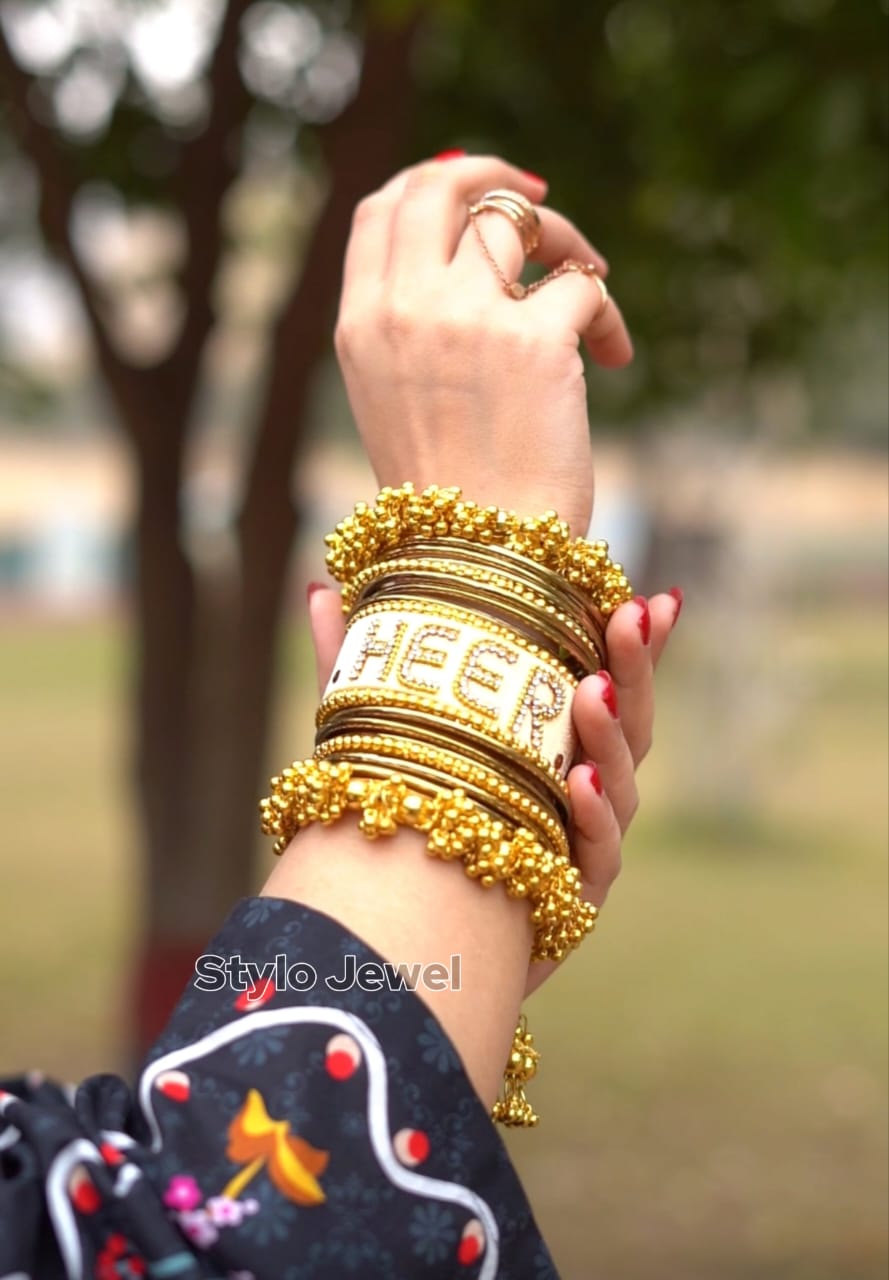 Personalized Name Bangles (Chorian)